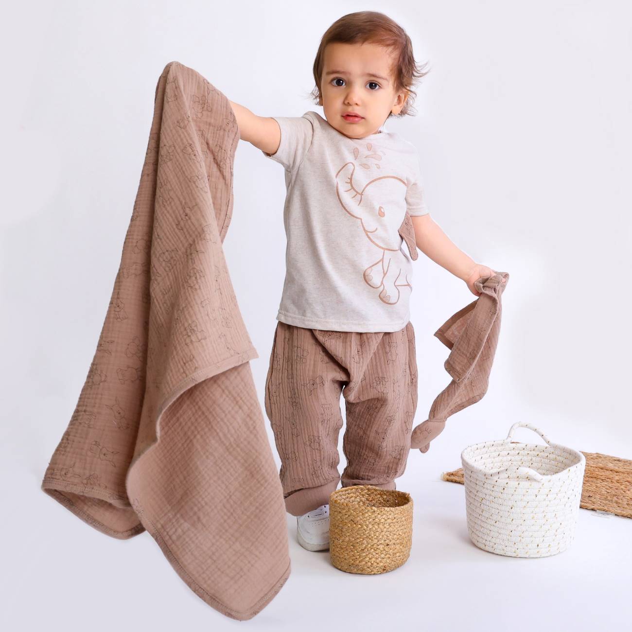 T Shirt & Muslin Pants Set